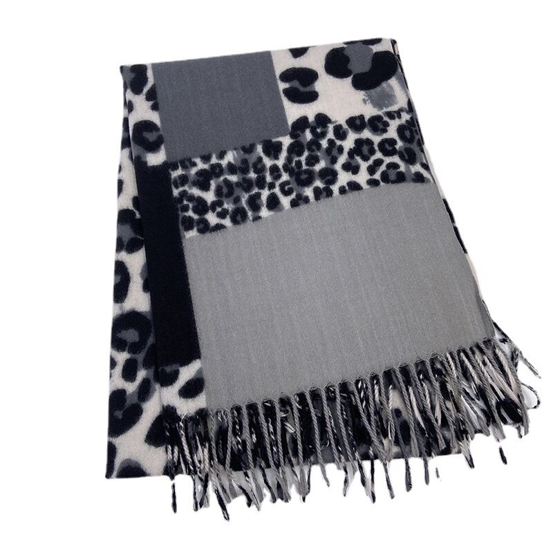 1 Piece Classic Leopard Print Rayon Women's Winter Scarves h5Picture7