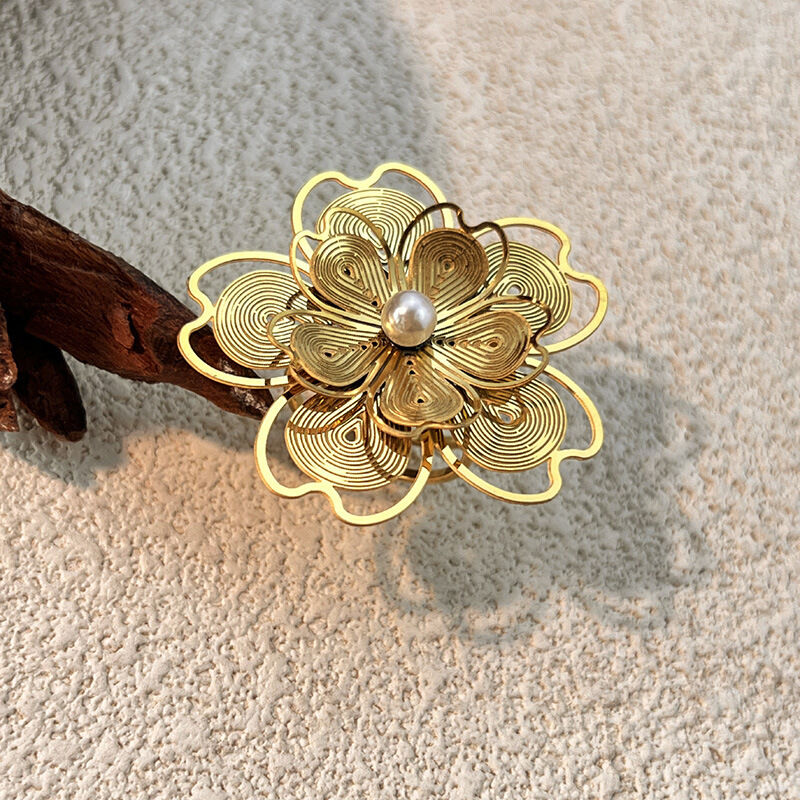 1 Stück Romantischer Ring aus elegantem, wasserdichtem Edelstahl mit Blumenmuster in Goldfarbe h5 