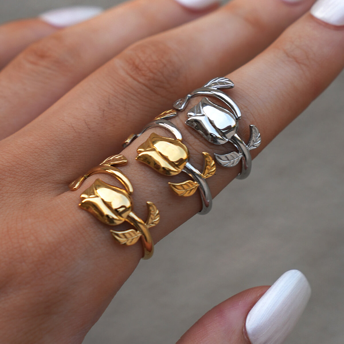 1 Piece Retro Flower Rose Stainless Steel Waterproof  Gold Color Women‘s  Statement Rings Picture4