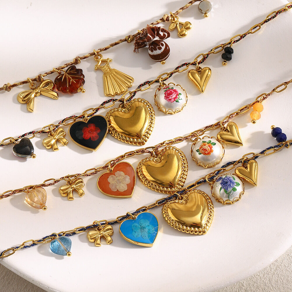 Collier pendentif femme luxueux rétro en acier inoxydable étanche avec nœud papillon et cœur (1 pièce) h5Image3