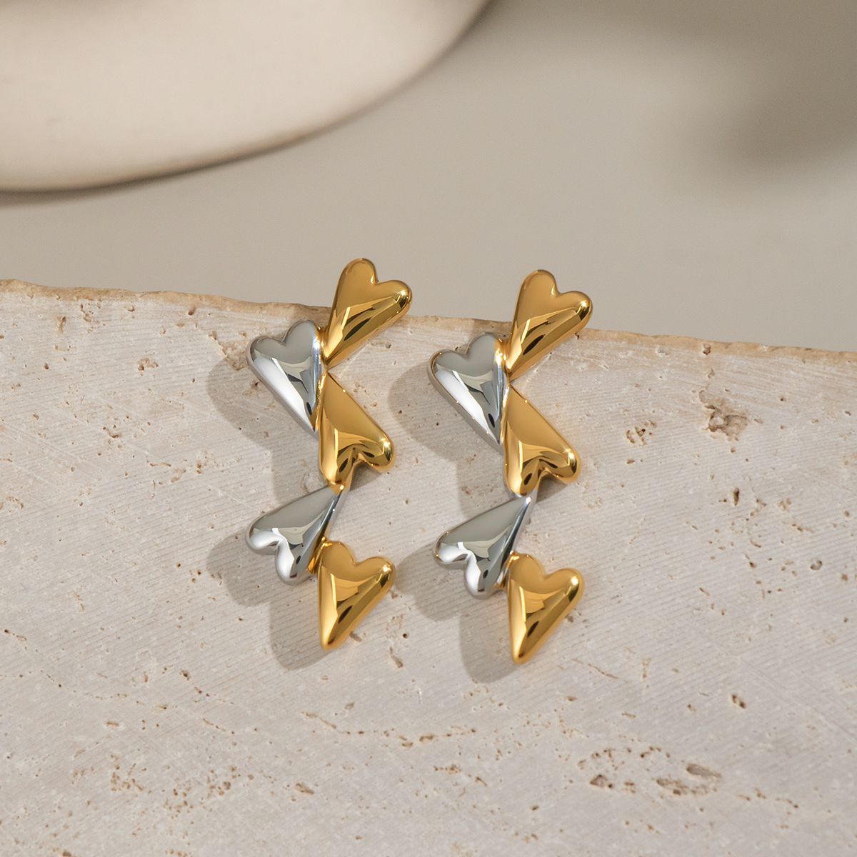 1 Pair Mixed Gold Heart Stainless Steel Waterproof Stud Earrings Picture4