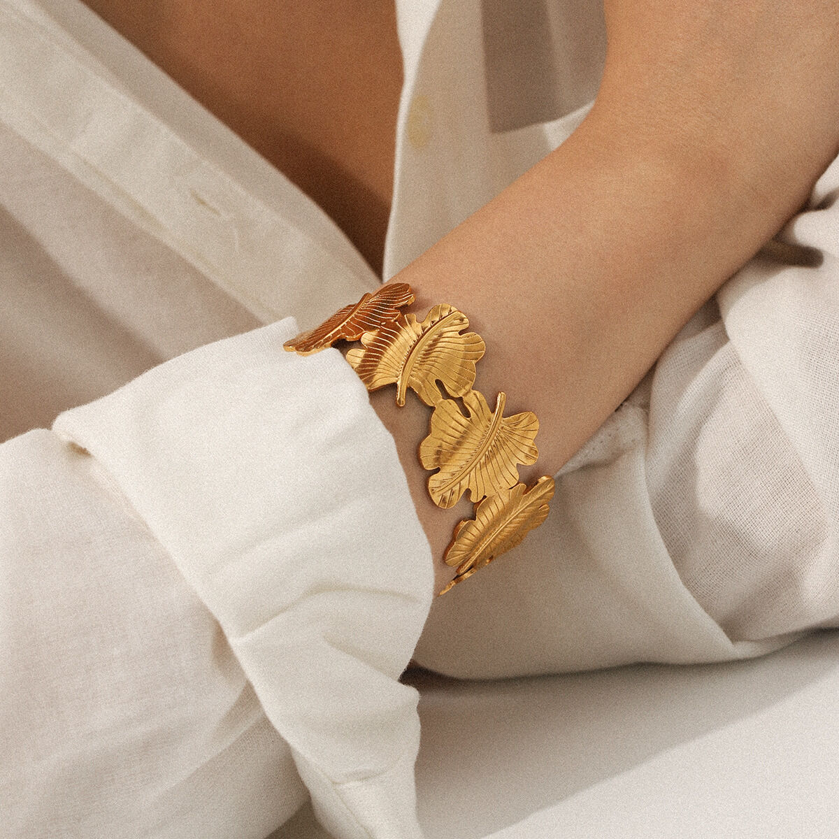 1 Piece Simple Series Daily Leaf Stainless Steel Waterproof  Gold Color  Women's Bangles h5 Picture3