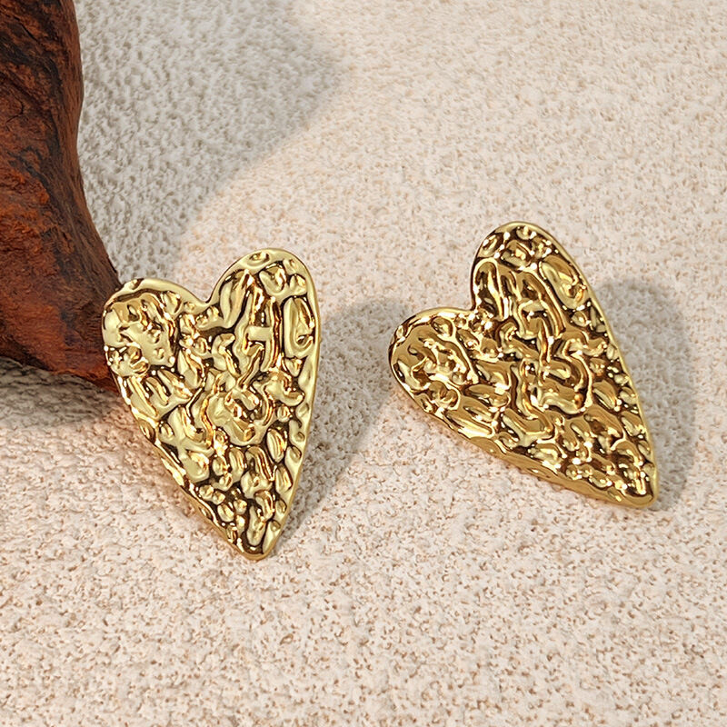 Retro Heart Stainless Steel Waterproof Gold Color Earring Set Picture2