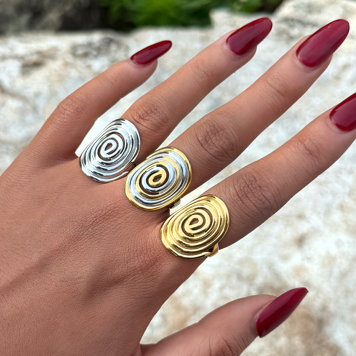 Bague femme décontractée, ronde, en acier inoxydable étanche couleur or (1 pièce) Image8