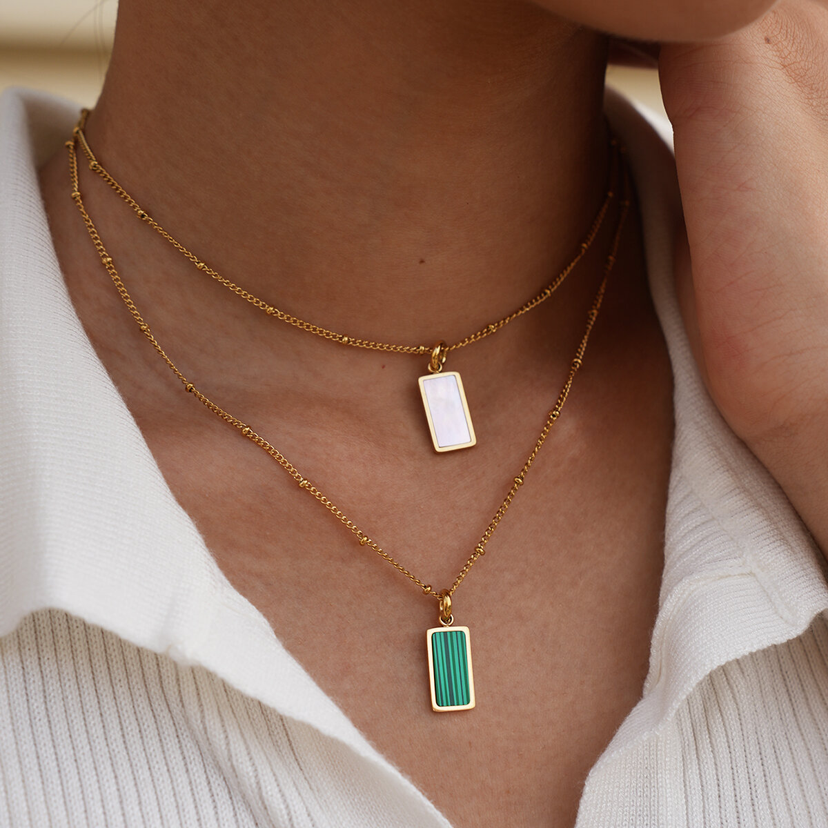 Collier pendentif femme simple, rétro, rectangulaire, en acier inoxydable étanche, couleur or (1 pièce) h5 Image4