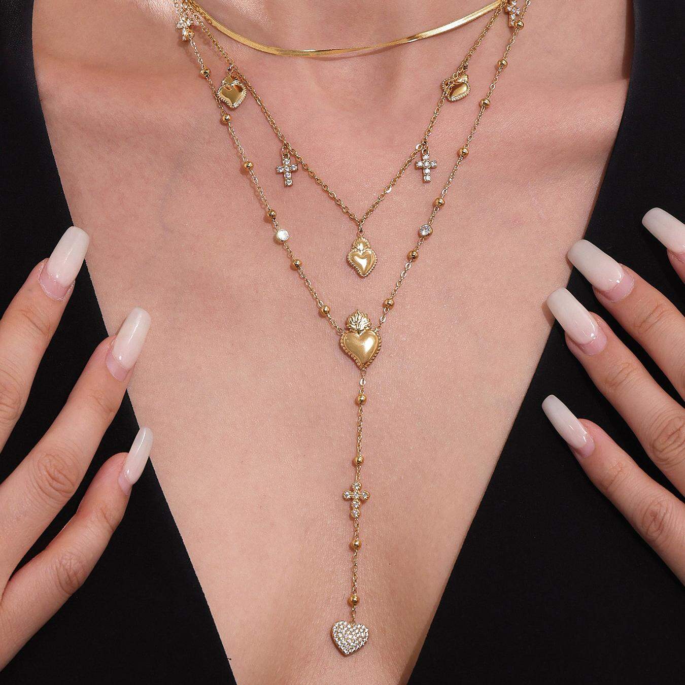 Set di gioielli da donna in acciaio inossidabile color oro impermeabile con croce a forma di cuore della serie romantica