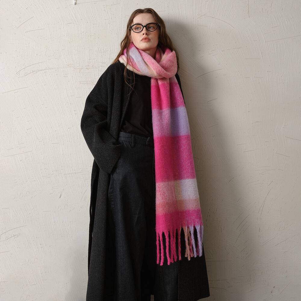 1 Piece Simple Windproof Plaid Polyester Women's Winter Scarves h5Picture3