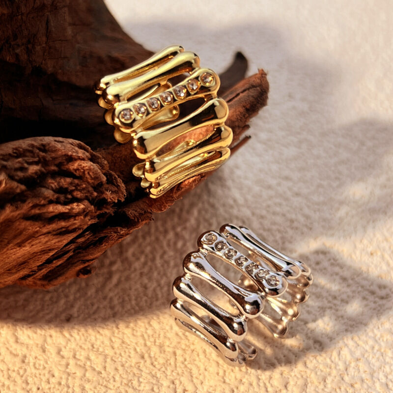1 Piece Classic Stainless Steel Waterproof Gold Color Zircon Statement Ring 2
