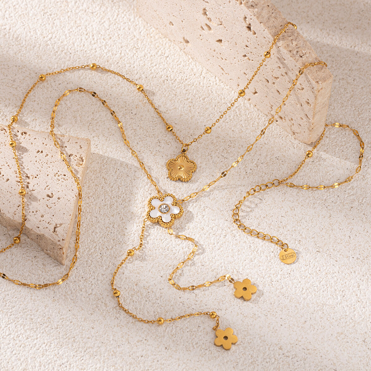 Flower Shape Stainless Steel Waterproof Gold Color Necklaces Set Picture4