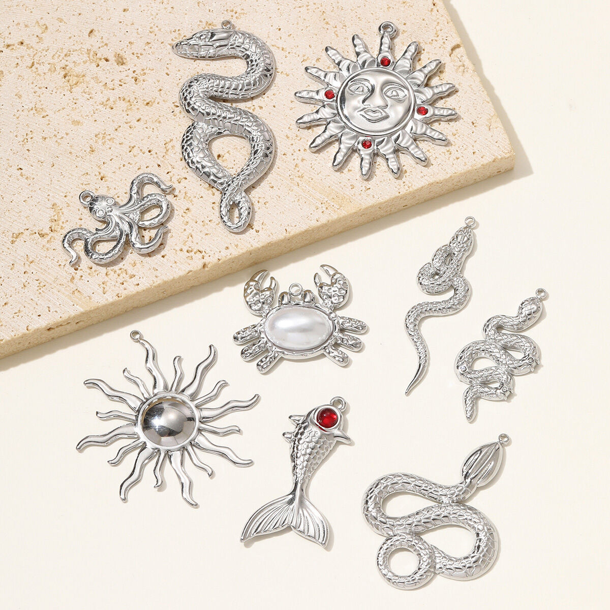 1 Piece Simple Animal Stainless Steel Waterproof Women's Pendants h5 Picture4