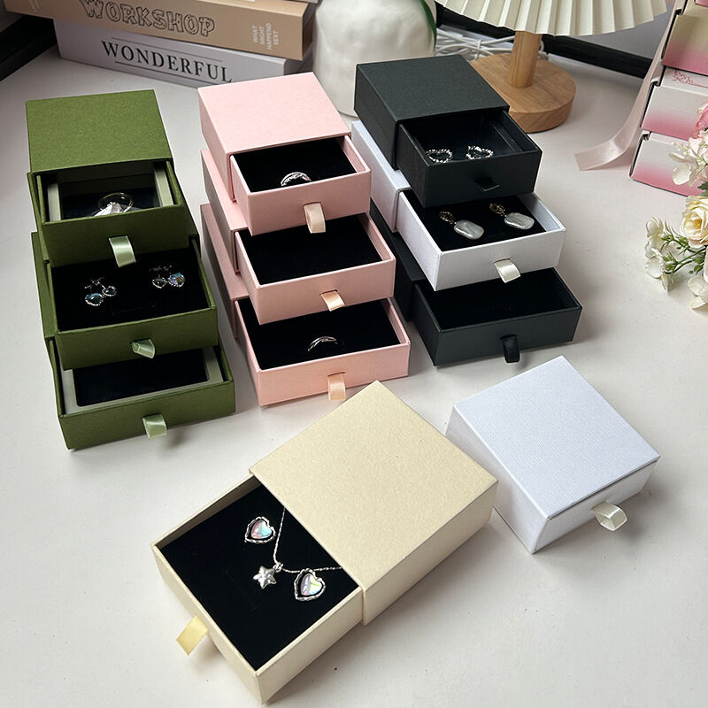 Solid Color Paper Jewelry Box Customized Logos Available h5 Picture3