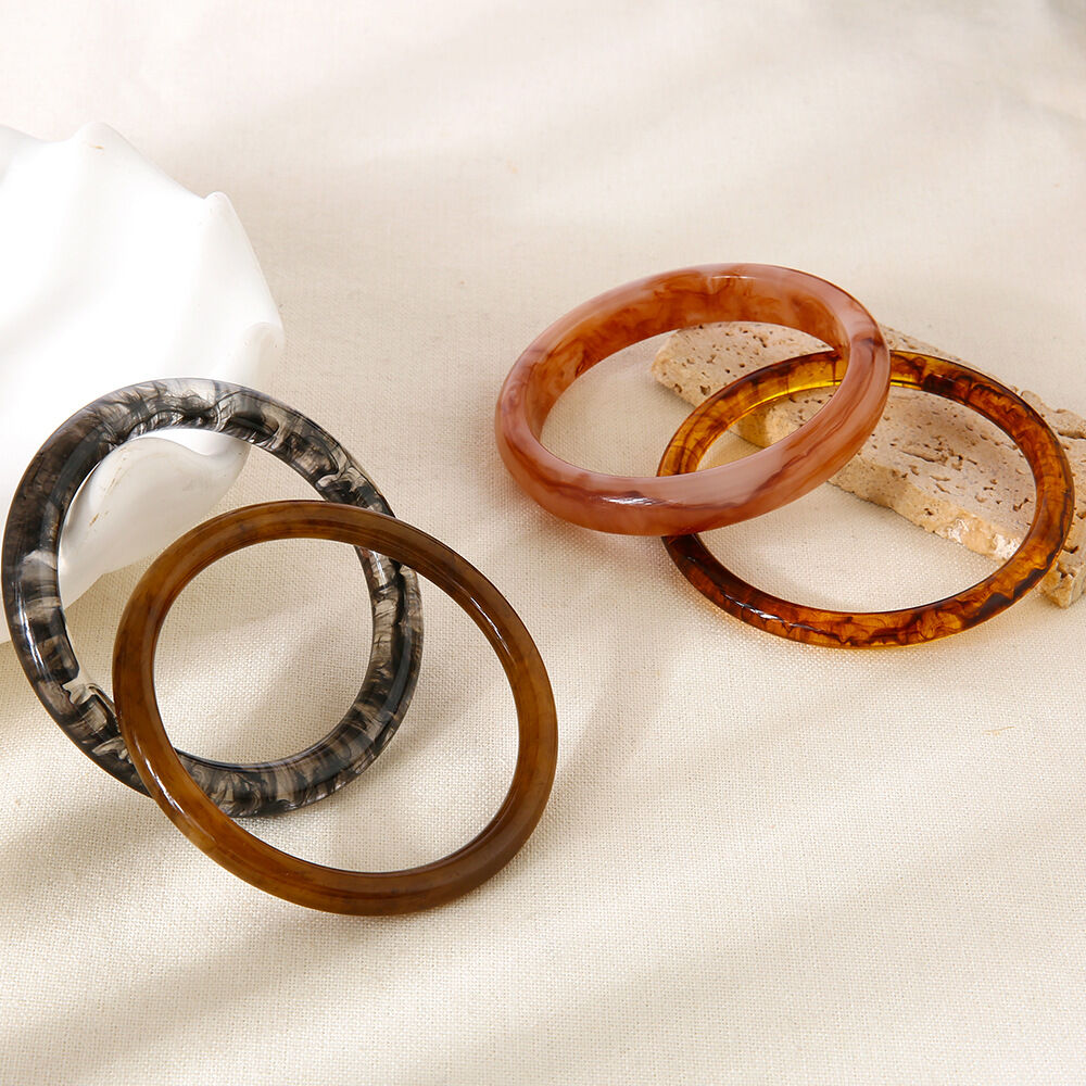 1 Piece Classic Retro Circle Gradient Color Resin Women's Bangles Picture3