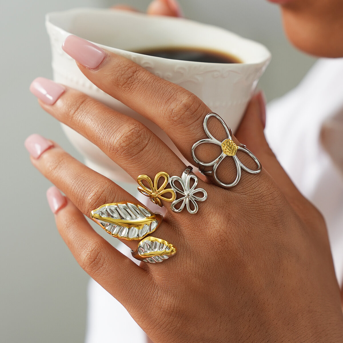 1 Piece Flower Plant Stainless Steel Waterproof  Gold Color Women‘s Statement Rings Picture7