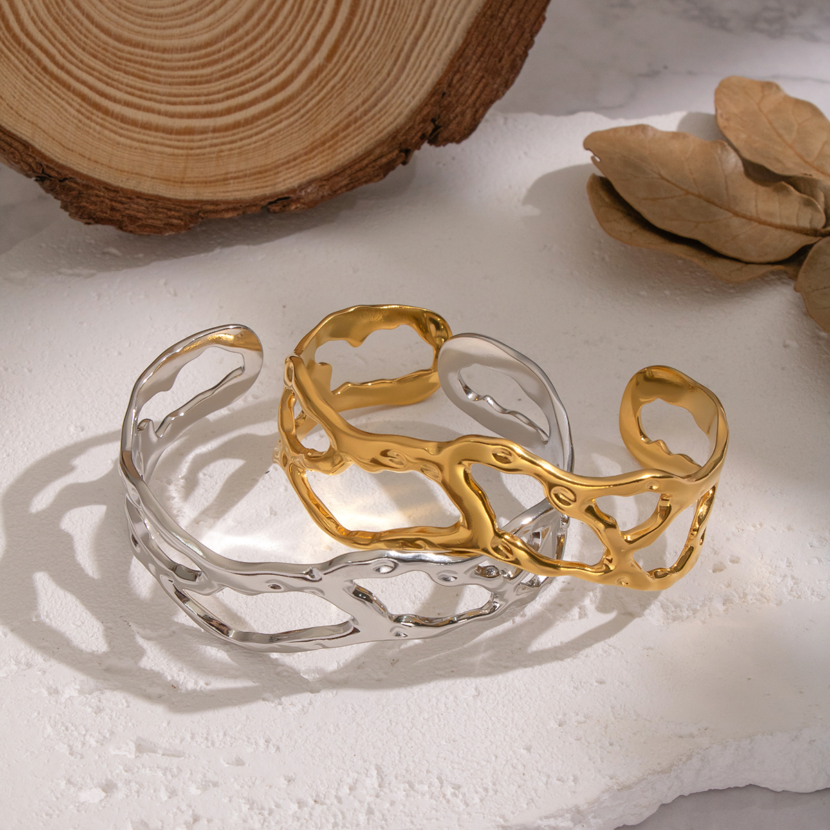 Bracciale rigido impermeabile in acciaio inossidabile scavato di forma irregolare da 1 pezzo