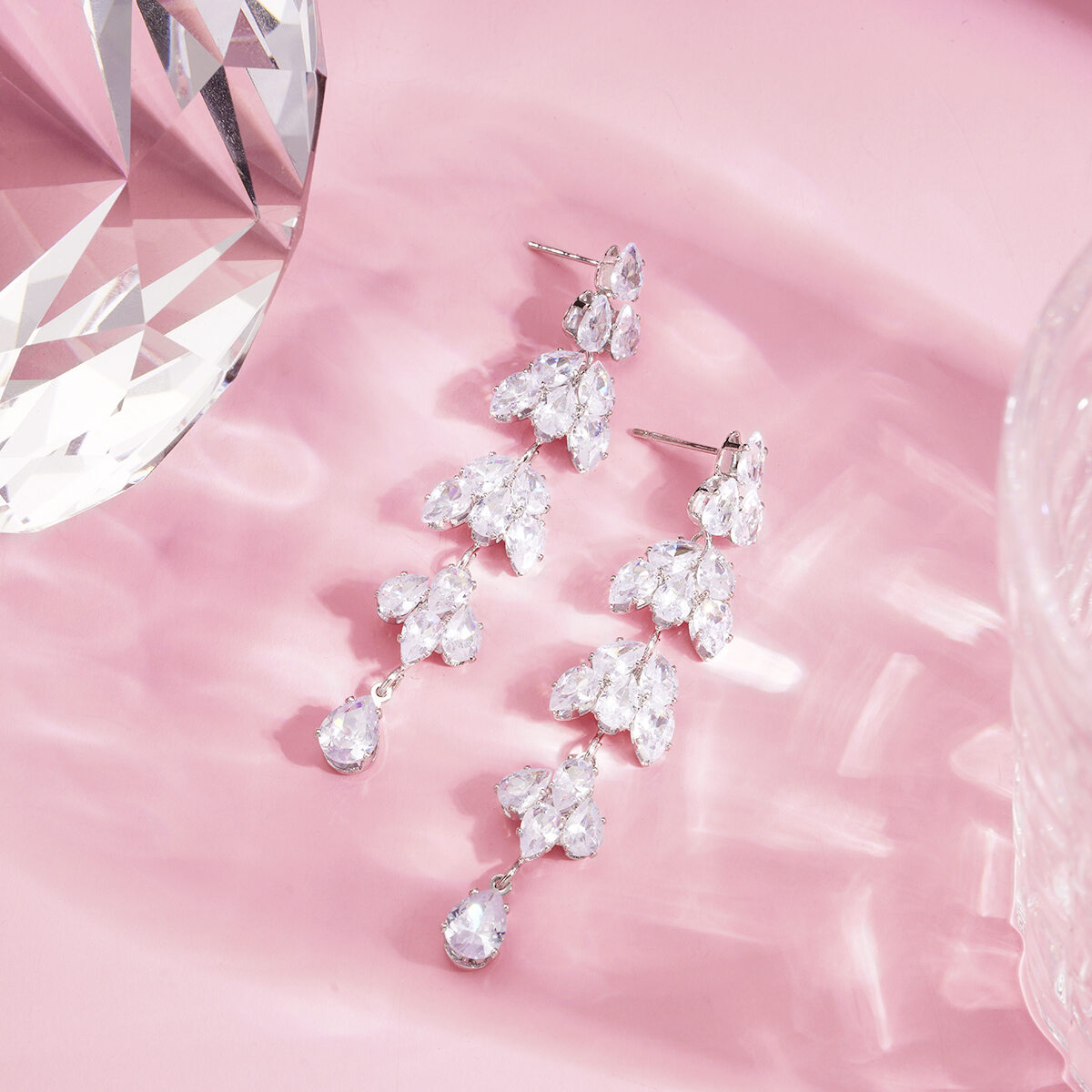 1 Pair Festive Series Flower Tassel Party Earrings h5 Picture2