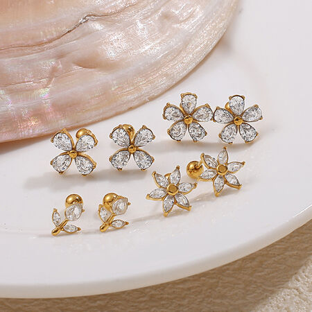 1 paio di orecchini piercing in acciaio inossidabile con fiore, impermeabili, color oro e zirconi