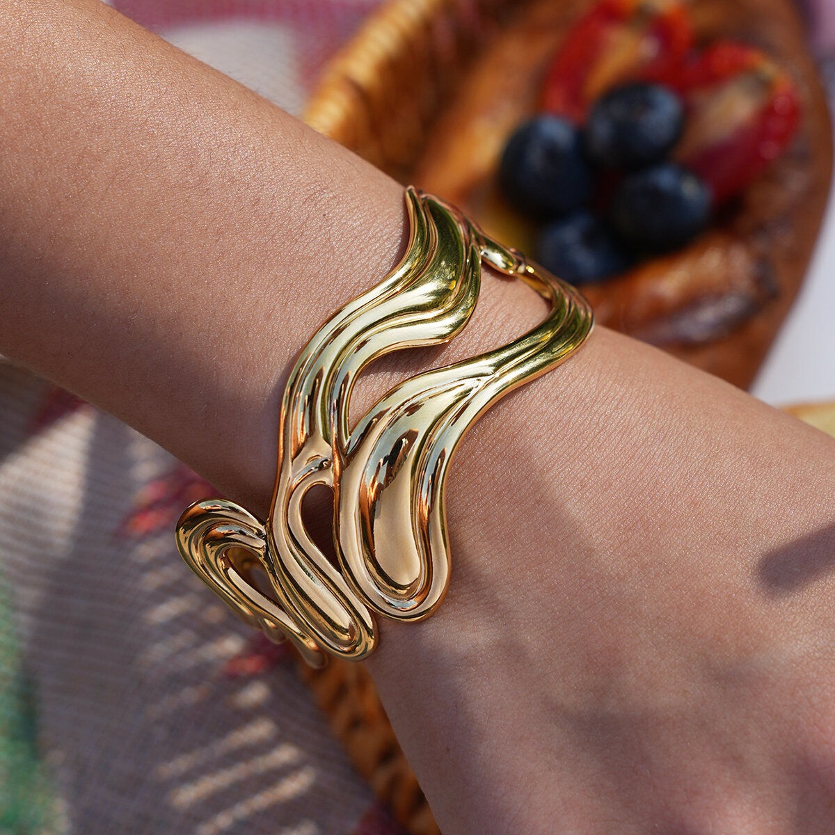 1 Piece Simple  Retro Irregular Shape Stainless Steel Waterproof   Gold Color  Women's Bangles h5 Picture6