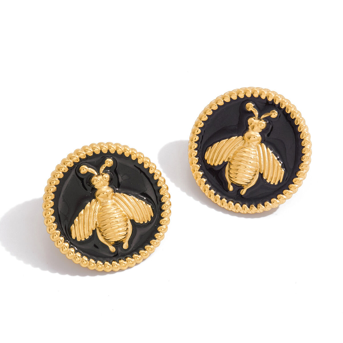 1 Pair Gorgeous Bee Pattern Stainless Steel Waterproof Gold Color Women's Stud Earrings 