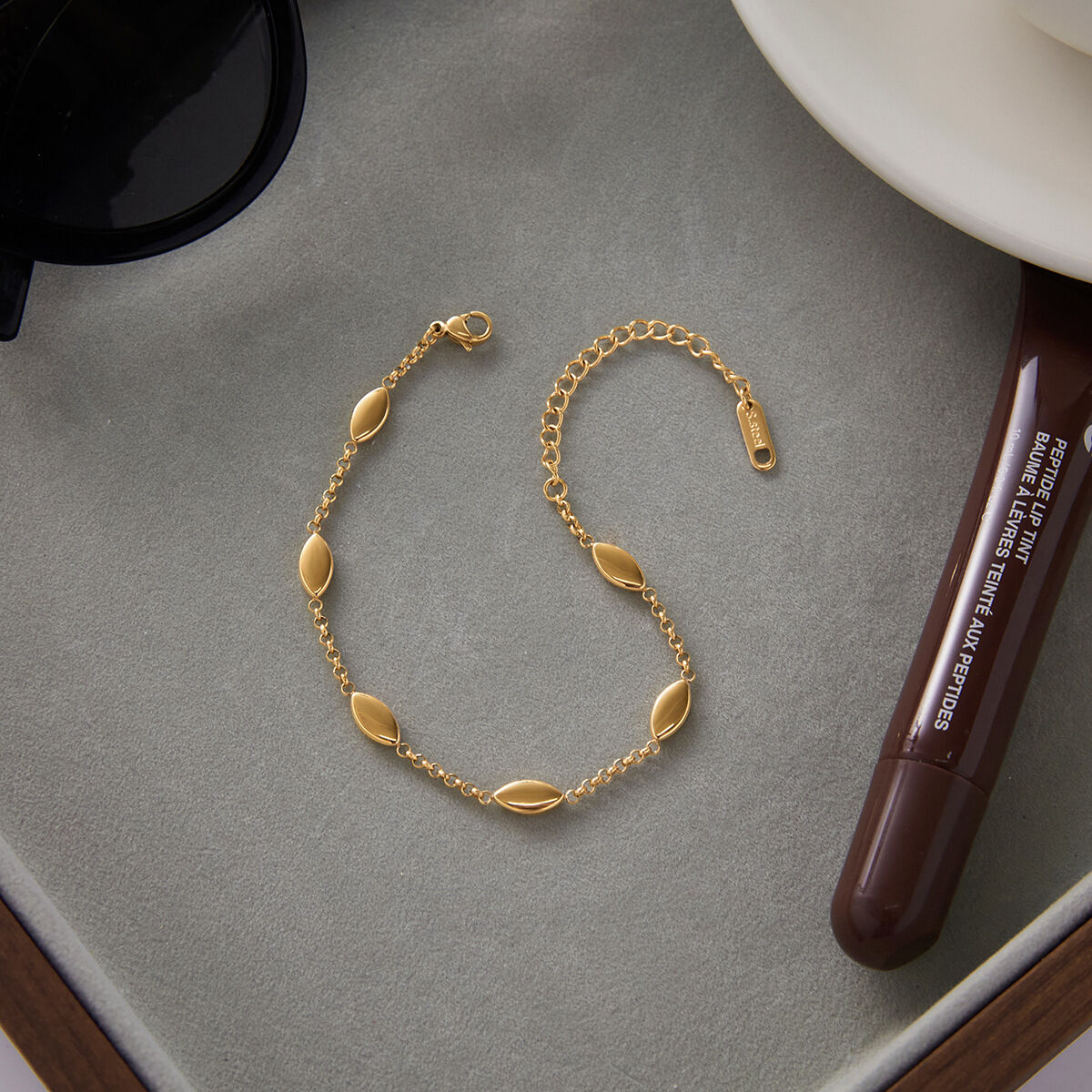 1 Piece Minimalist Leaf Shape Stainless Steel Waterproof Gold Color Women's Chain Bracelets Picture6