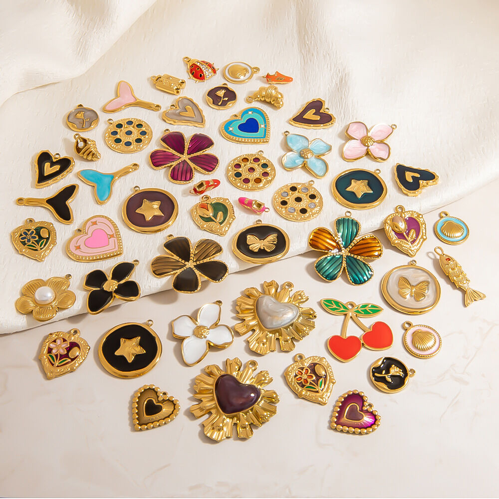 1 Piece Retro Flower Stainless Steel Waterproof Gold Color DIY Pendant h5Picture3