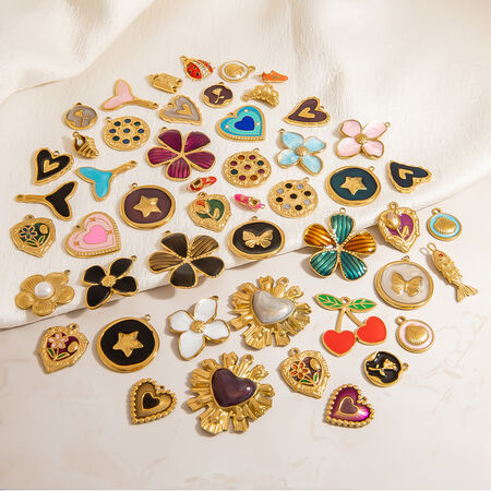 1 Piece Retro Flower Stainless Steel Waterproof Gold Color DIY Pendant 2