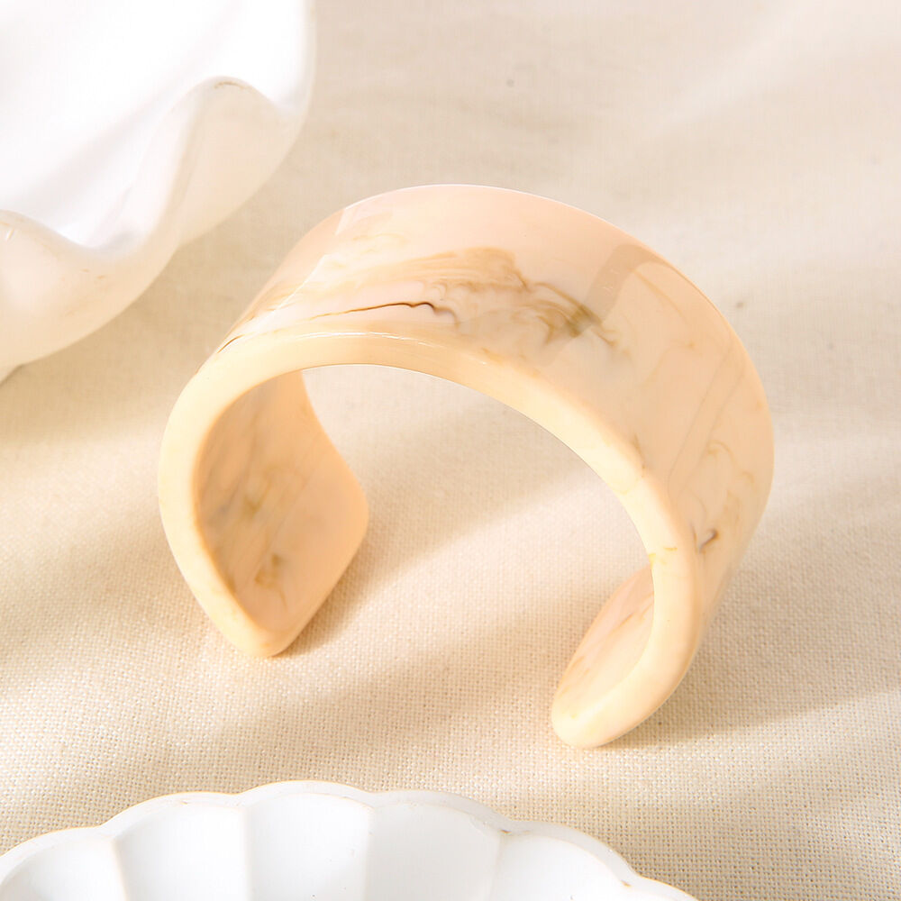 1 Piece Simple Gradient Color Resin Women's Cuff Bracelets h5 Picture3