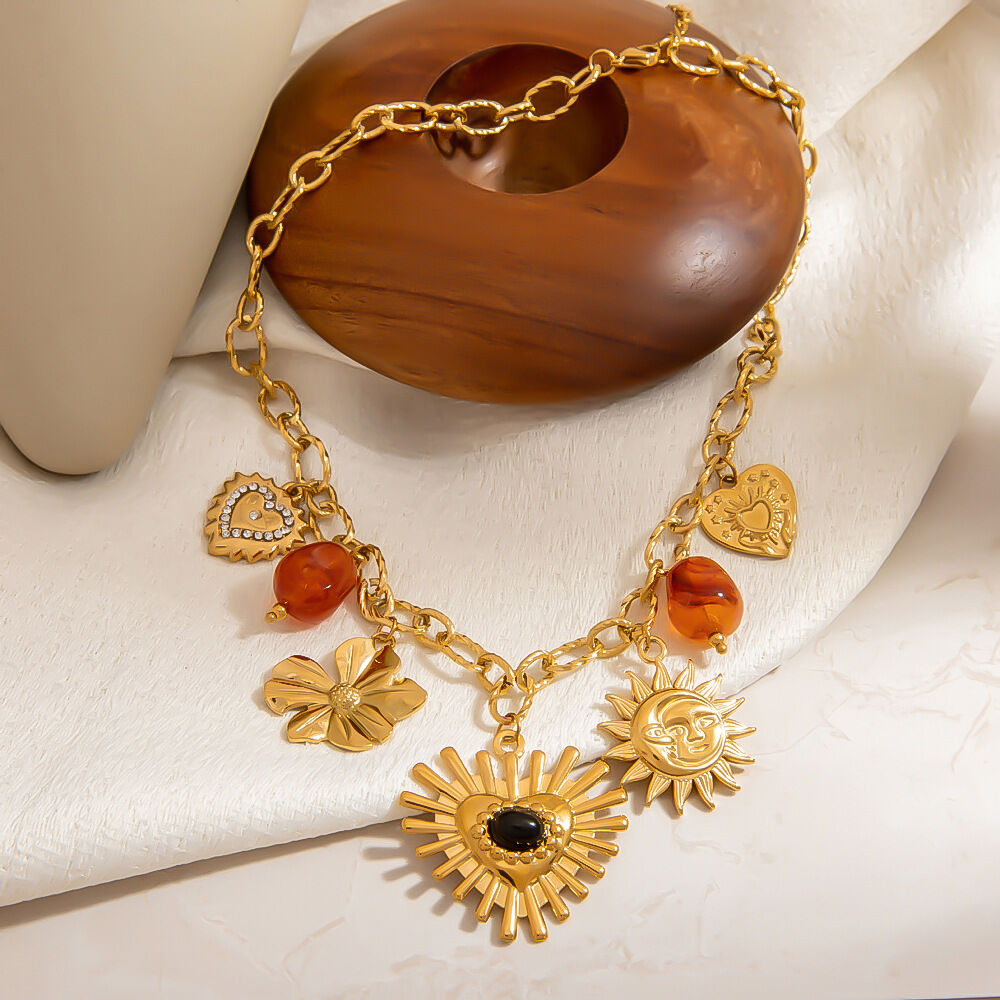 1 Piece  DIY Flower Heart Sun Stainless Steel Waterproof Women's Pendant Necklaces