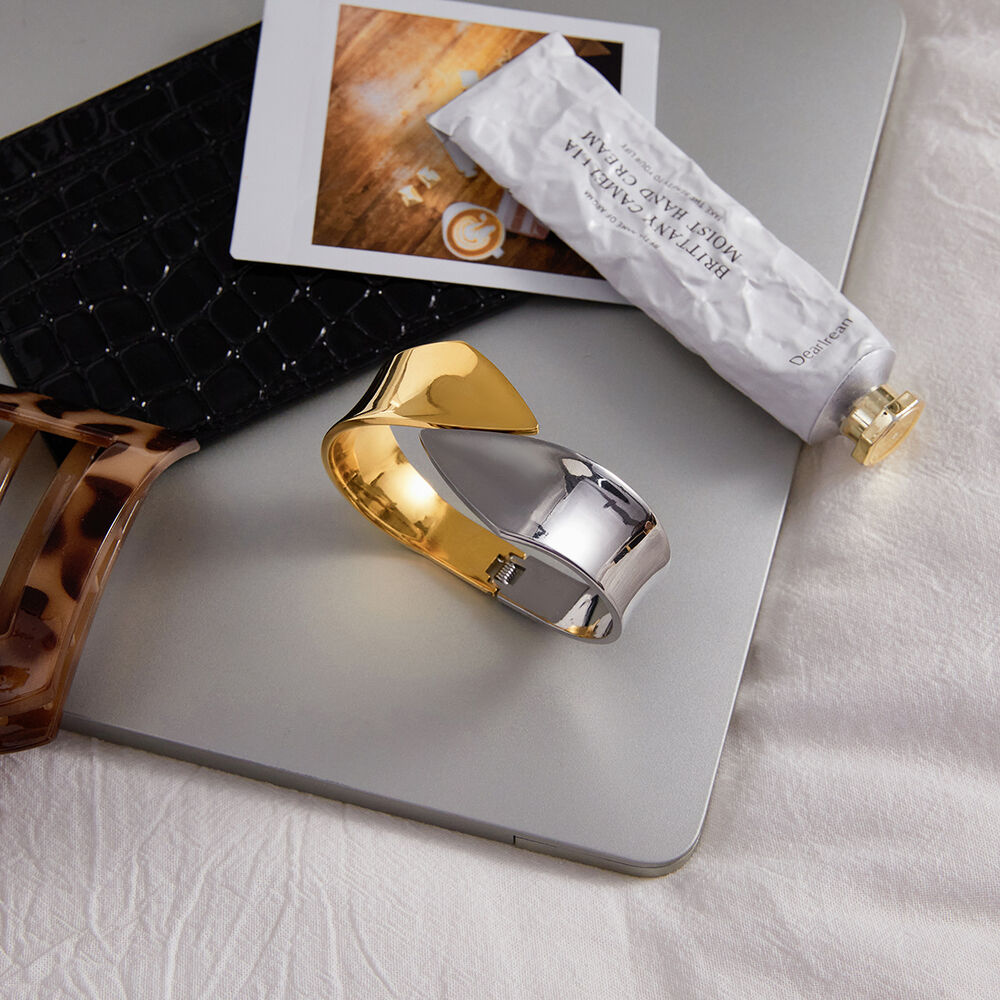 1 Piece Mixed Gold&Silver Colors Stainless Steel Waterproof Women's Bangles Picture5