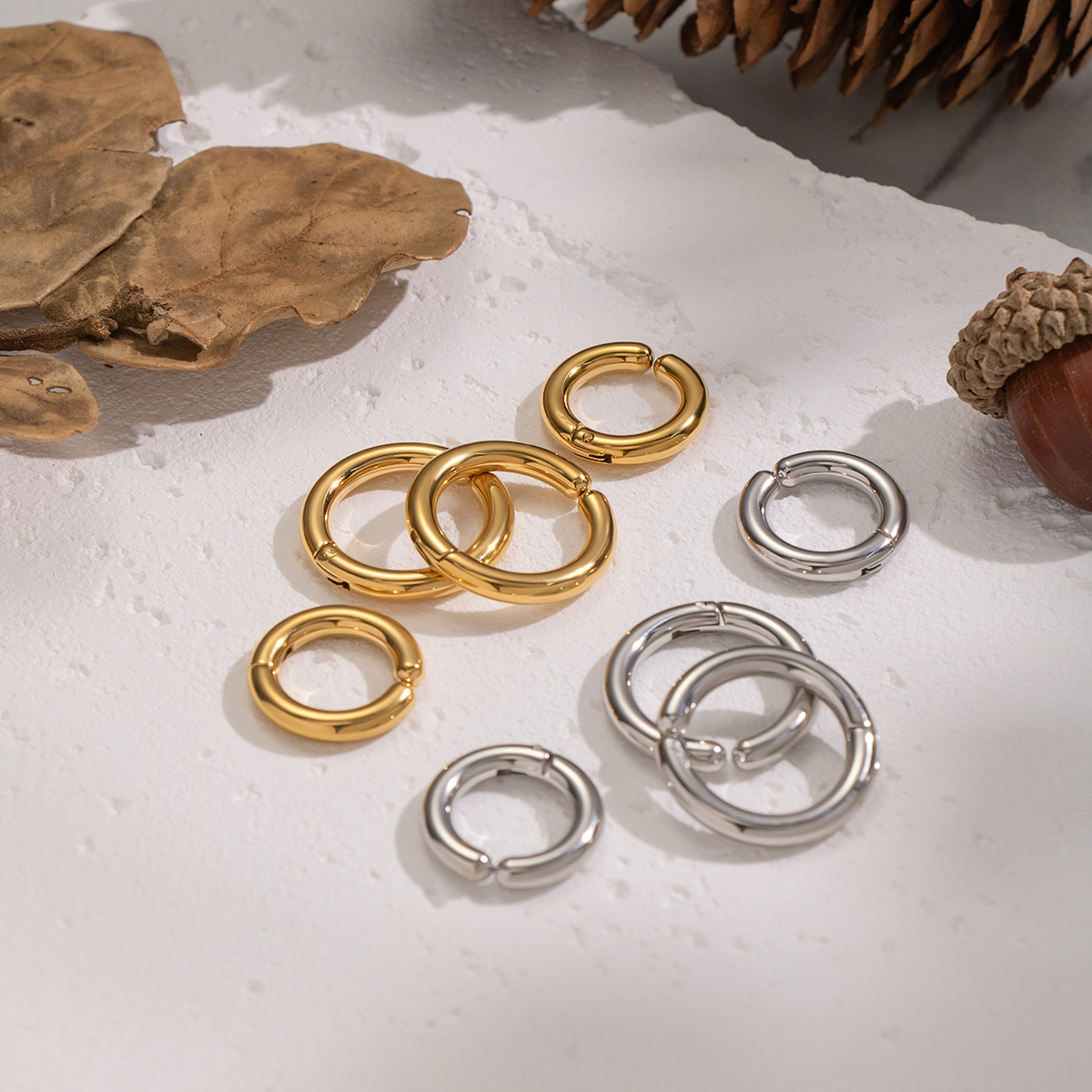 1 Pair Circle Stainless Steel Waterproof Gold Color Ear Cuffs Picture3