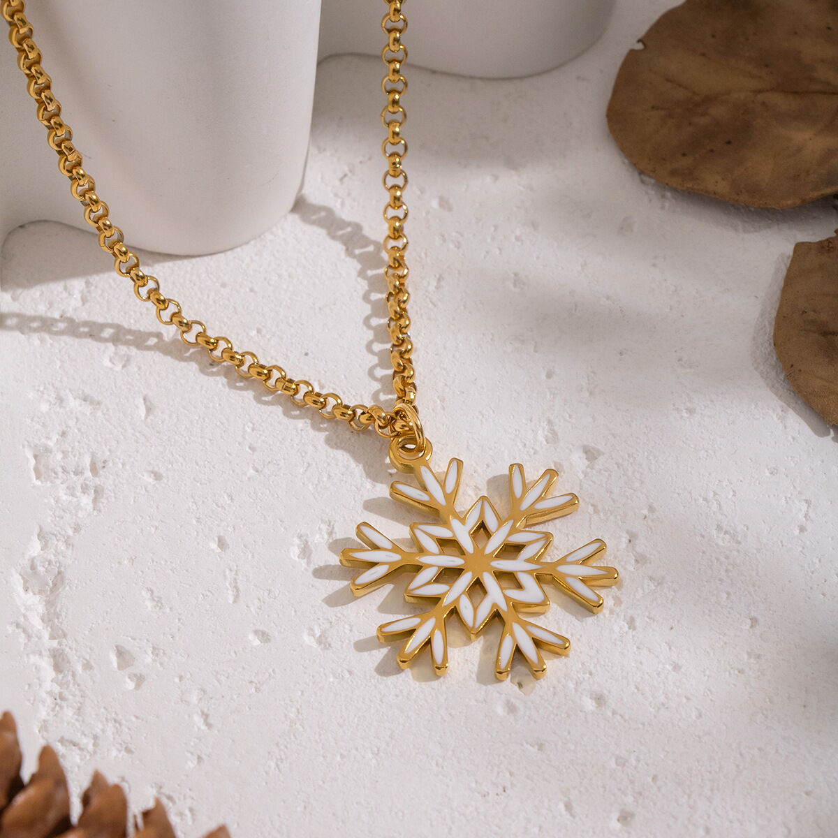 1 Piece Snowflake Stainless Steel Waterproof Gold Color Pendant Necklace h5 Picture2