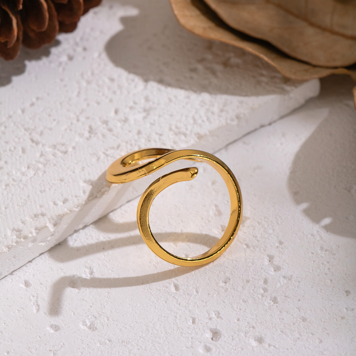 1 Piece Irregular Line Shape Stainless Steel Waterproof Gold Color Minimalist Ring Picture5