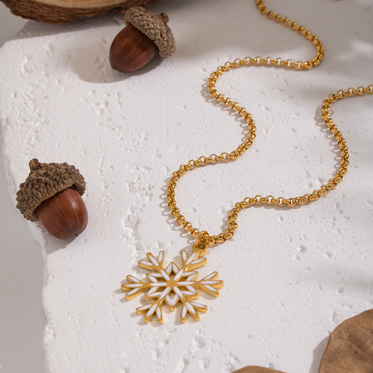 1 Piece Snowflake Stainless Steel Waterproof Gold Color Pendant Necklace h5 Picture4