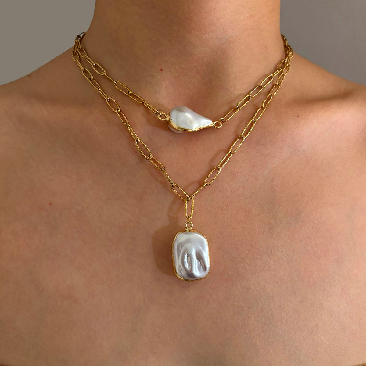 1 Piece Pearl Gold Color Pendant Necklace