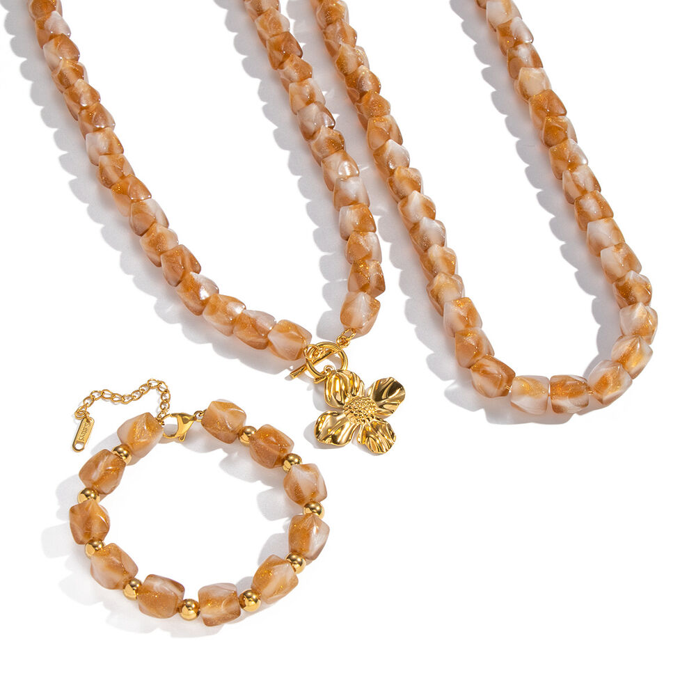 Irregular Shape Resin Beads Flower Pendant Necklace Set Picture5