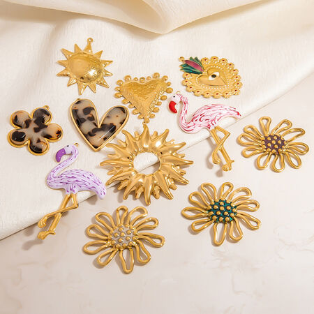 1 Piece Romantic Flower Stainless Steel Waterproof Gold Color DIY Pendant