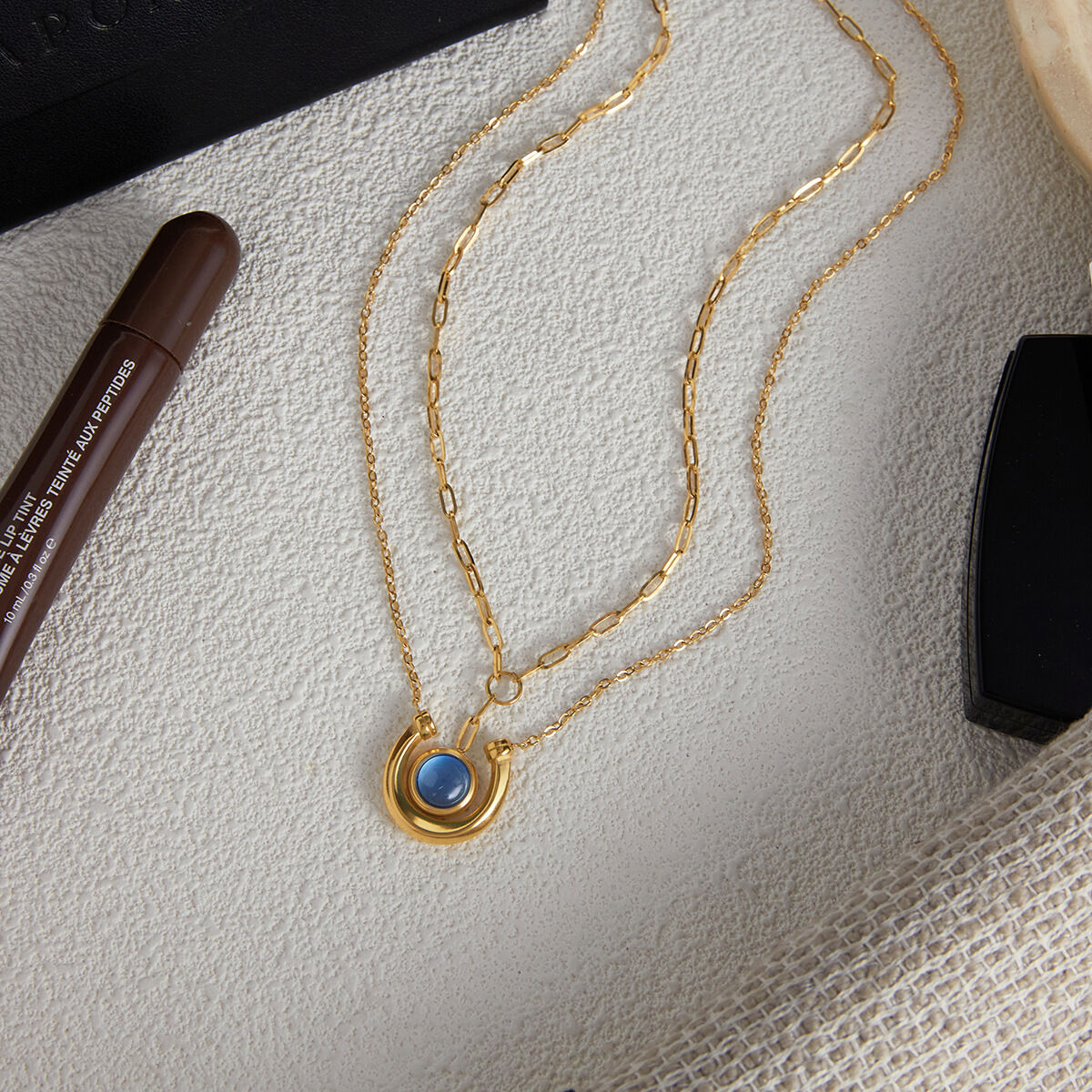 1 Piece Classic Blue Resin Circle Stainless Steel Waterproof Gold Color Women's Pendant Necklaces h5 Picture7
