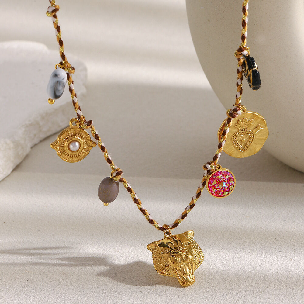 1 Piece Ethnic Series Daily Animal Stainless Steel Waterproof Women's Pendant Necklaces