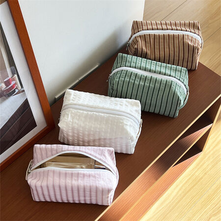1 Piece Simple Series Casual Strip Canvas Women's Makeup Bags