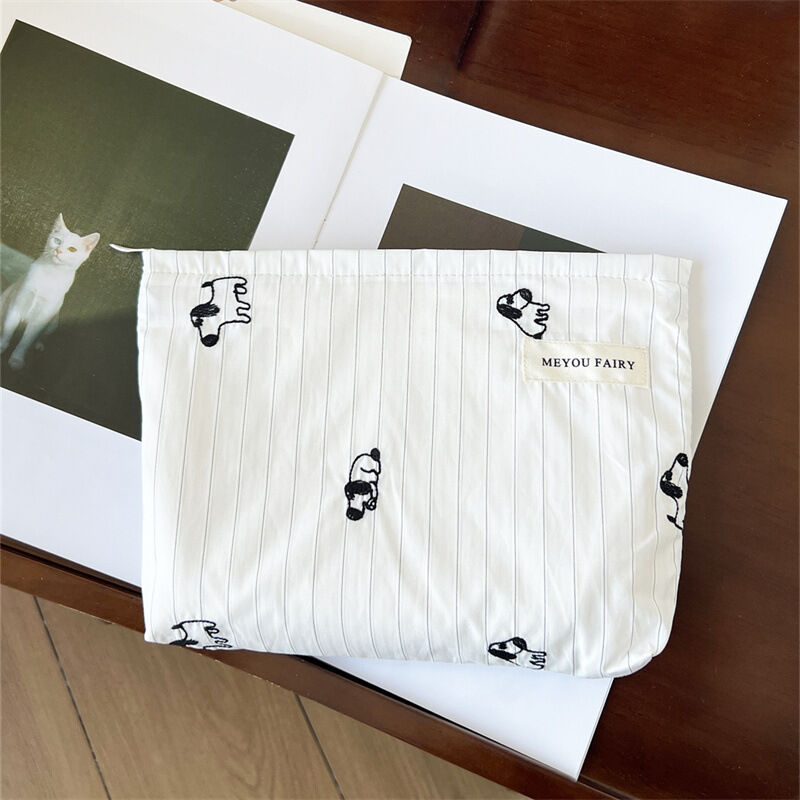 Large. Line Puppy White Picture2