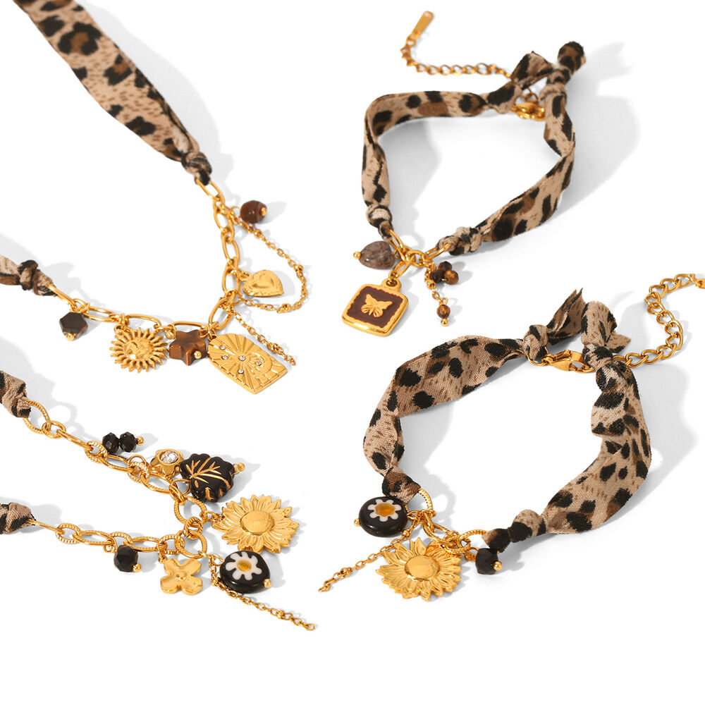 1 Piece Simple Heart Stainless Steel Waterproof Gold Color Women's Pendant Necklaces Picture6