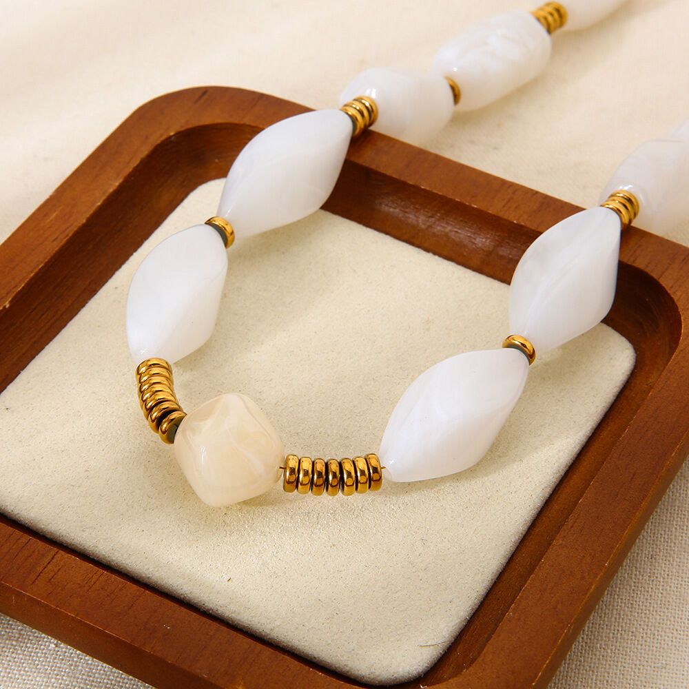 1 Piece Classic  Daily Beads Acrylic   Gold Color  Women's Beaded Necklaces 2