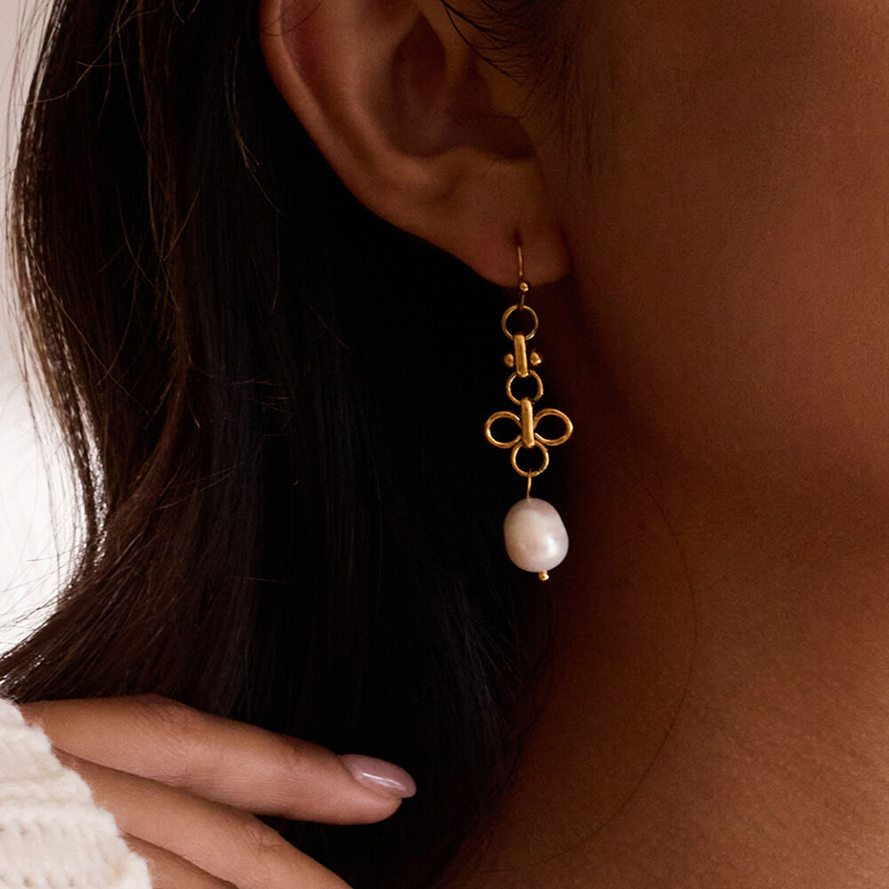 1 Pair Elegant Droplet Stainless Steel Waterproof Gold Color Pearl Women's Drop Earrings