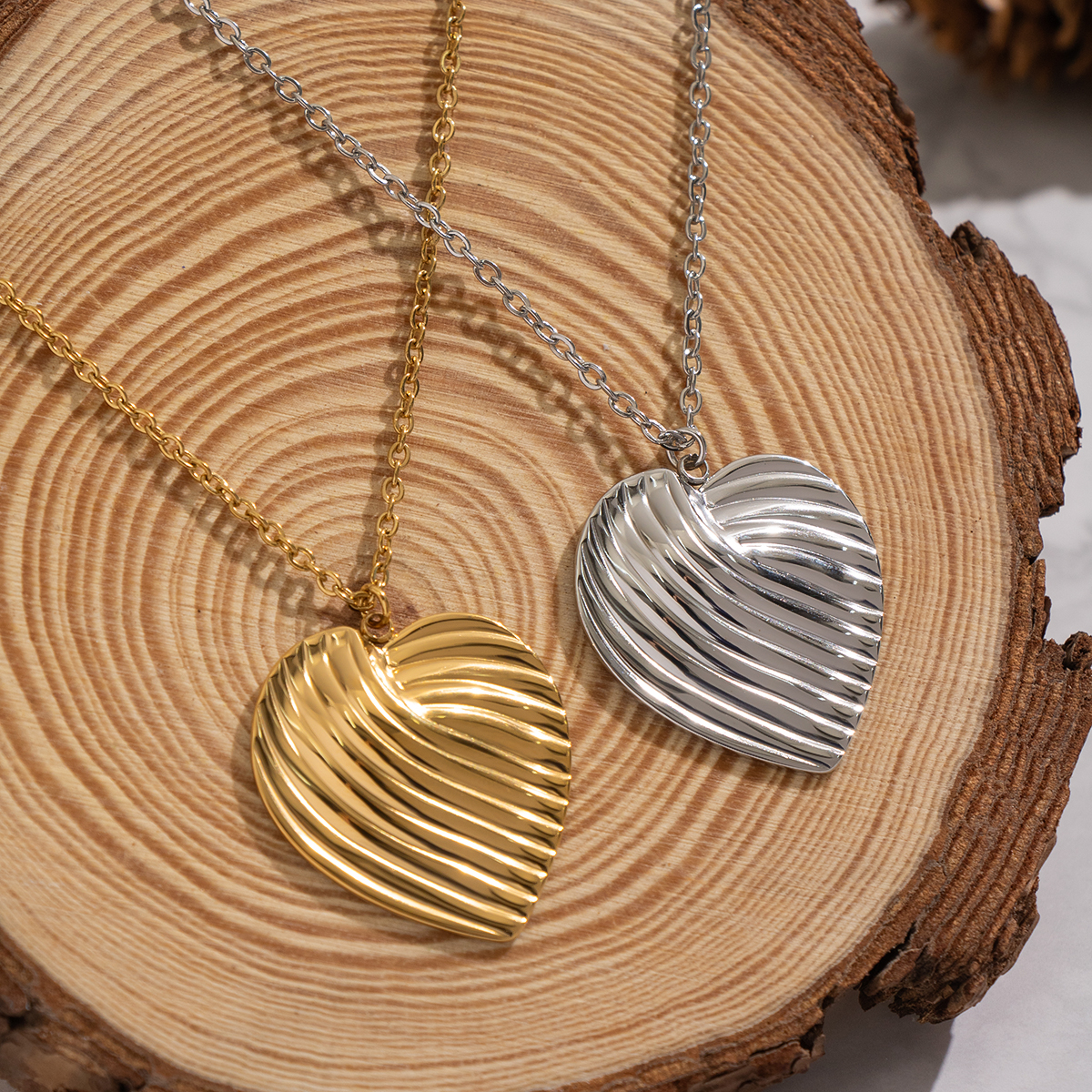 1 Piece Romantic Heart Stainless Steel Waterproof Gold Color Pendant Necklace Picture2