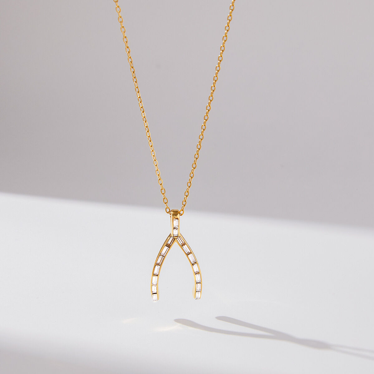 1 Piece Classic Irregular Shape Stainless Steel Waterproof Gold Color Zircon Women's Pendant Necklaces h5 Picture5