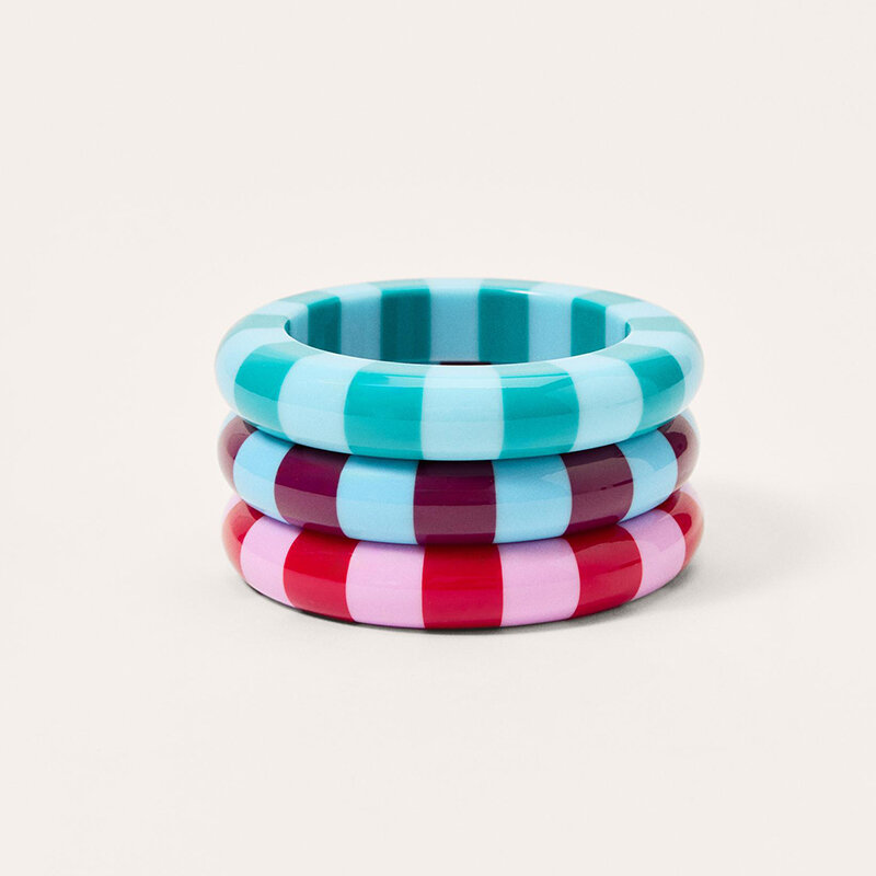 1 Piece Simple Strip Resin Bangle 2