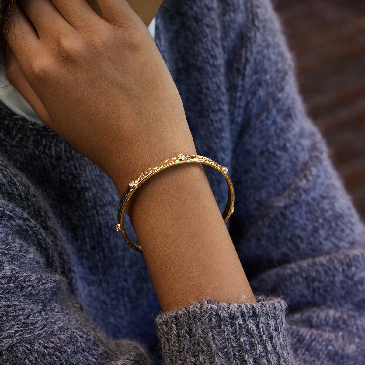 1 Piece Hammer Pattern Stainless Steel Waterproof Gold Color Zircon Women's Bangles Picture5