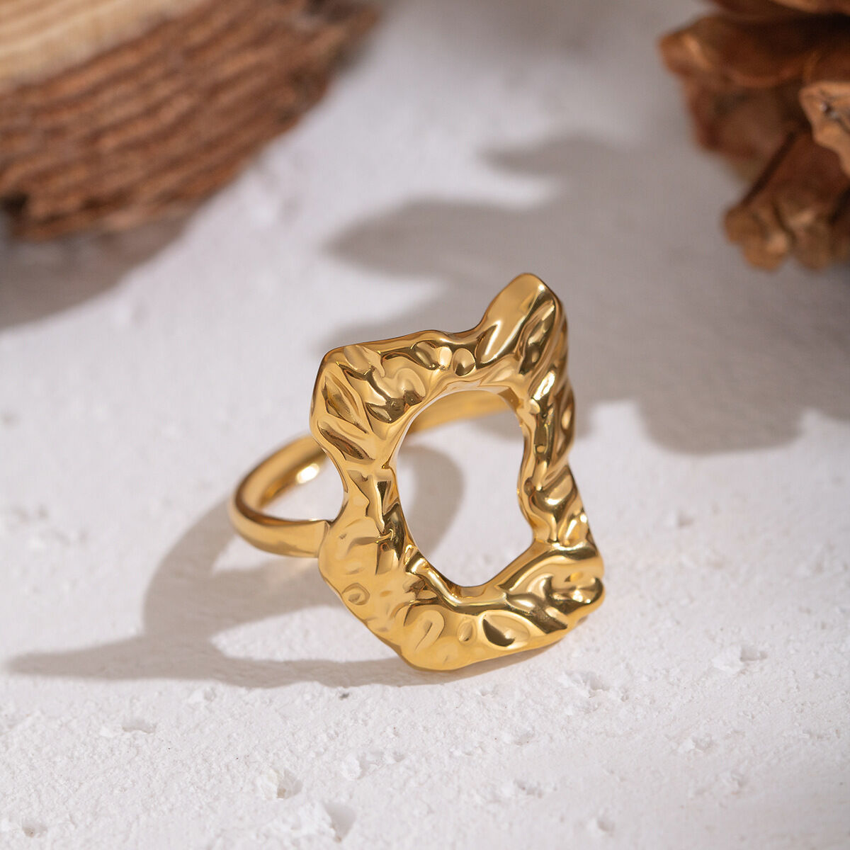 1 Piece Irregular Shape Hollowed-out Stainless Steel Waterproof Gold Color Statement Ring Picture3