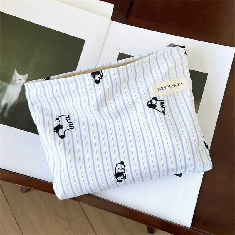 Large. Line Puppy Blue 