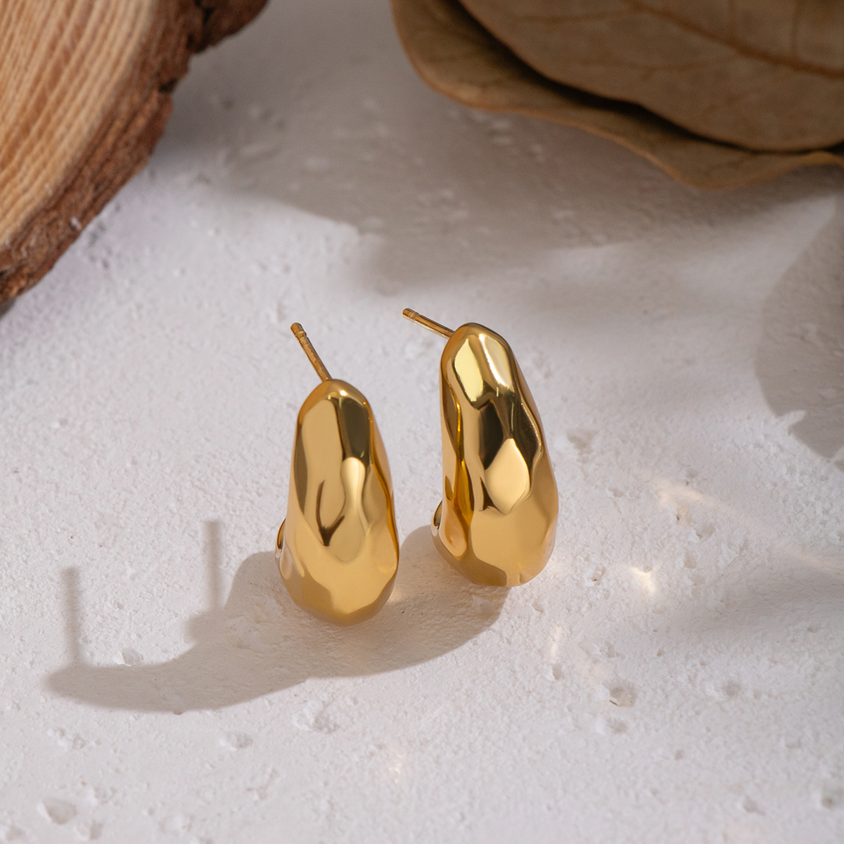 1 Pair Hammer Pattern Stainless Steel Waterproof Gold Color Stud Earrings Picture2