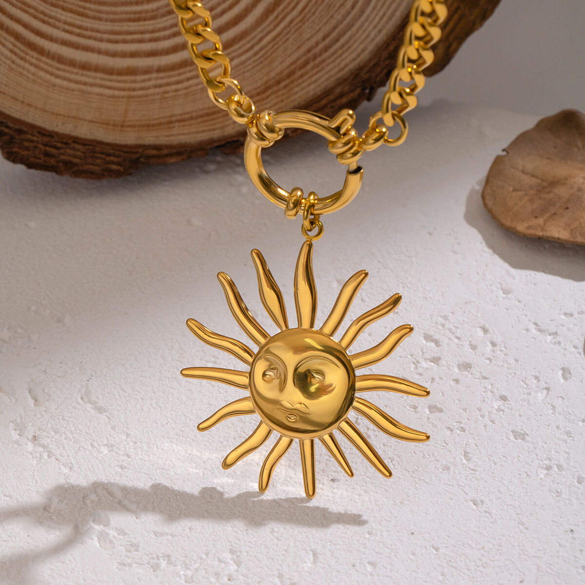 1 Piece Sun Stainless Steel Waterproof Gold Color Pendant Necklace